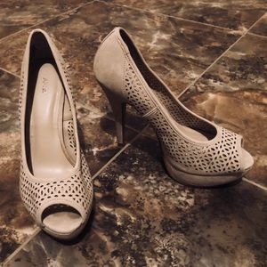 Cream heals with peep holes, open toe!